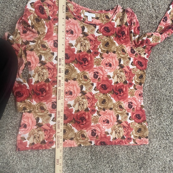 Women’s Charter Club Petite Medium Knit Shirt Long Sleeve Pink Roses Flowers - Picture 8 of 8